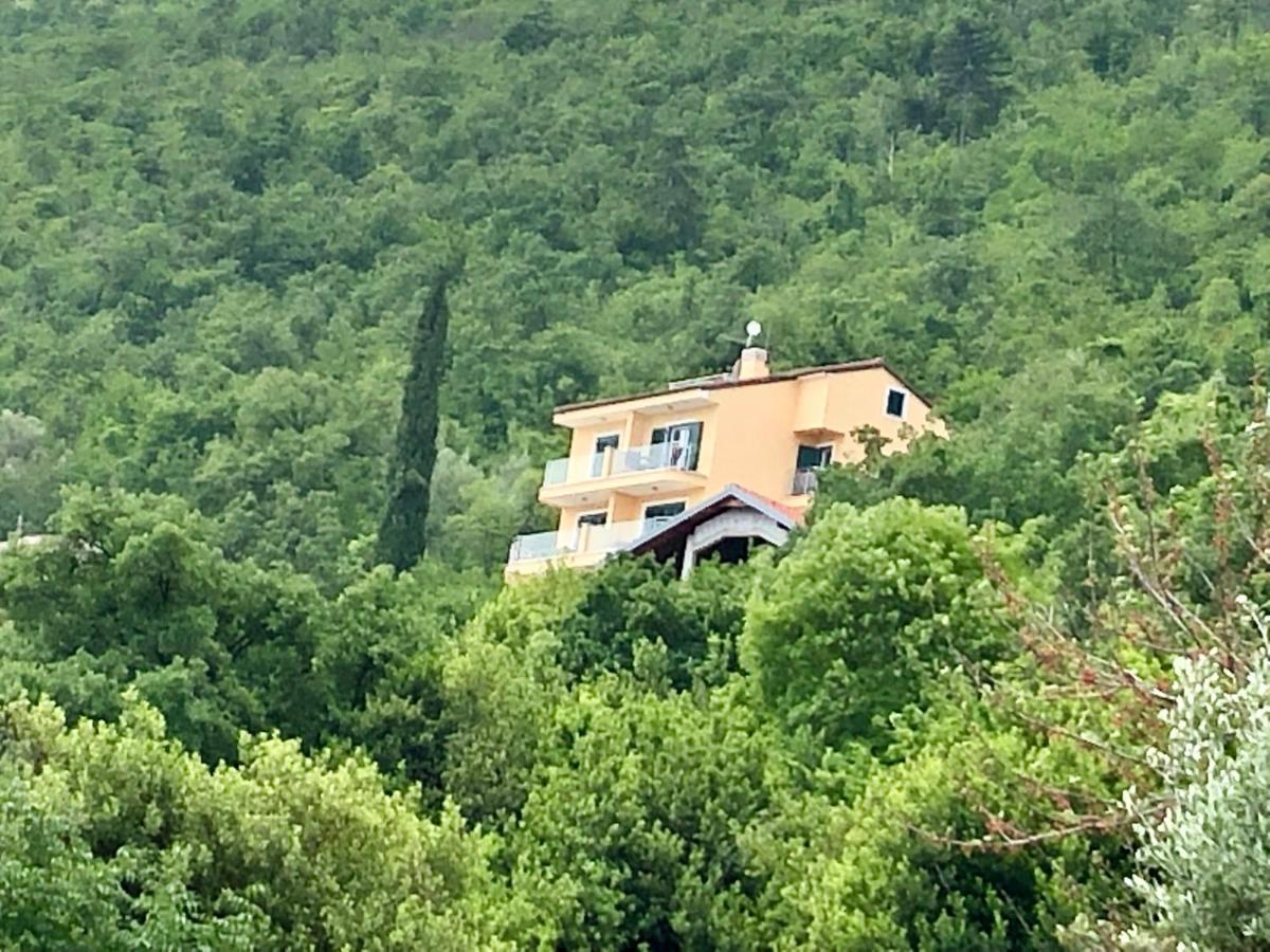 Villa Sabine Apartment Losinj Medveja Exterior foto